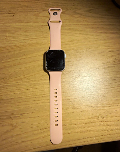 Apple watch 40mm smashed - watch, se