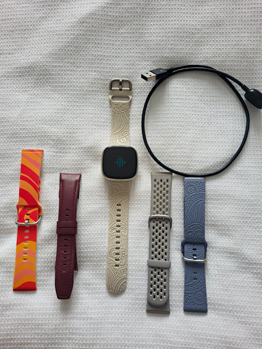 Fitbit versa 40mm soft gold - versa,